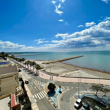 Sea Breeze Apartment ซานตาโปลา ภายนอก รูปภาพ
