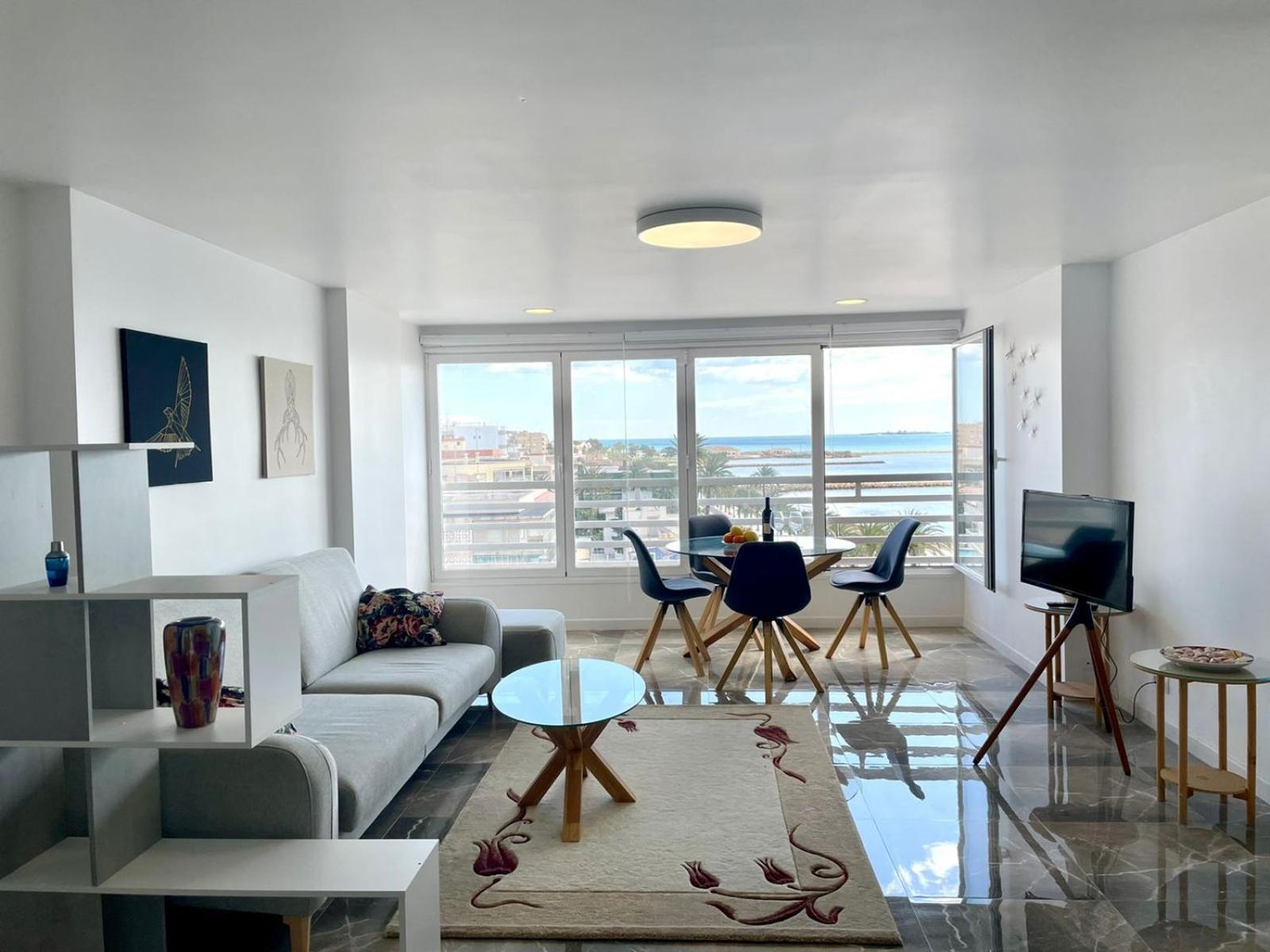 Sea Breeze Apartment ซานตาโปลา ภายนอก รูปภาพ