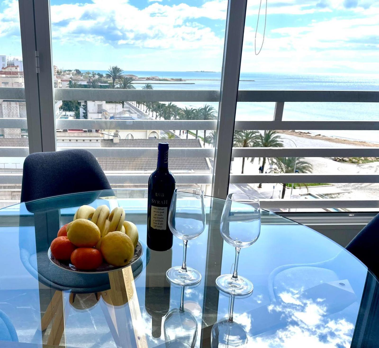 Sea Breeze Apartment ซานตาโปลา ภายนอก รูปภาพ